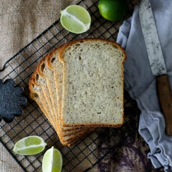 No Knead Limetten und Mohn Sandwichbrot