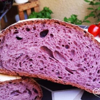 Rotweinbrot